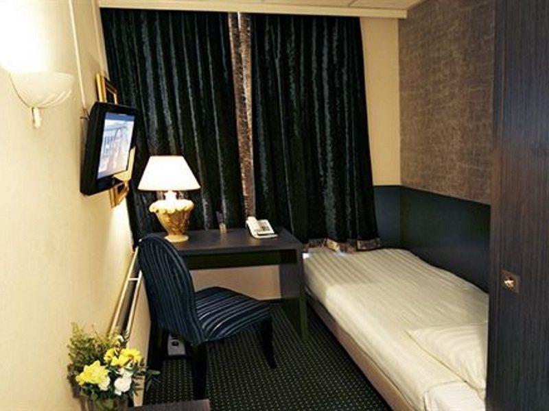 Hotel 74 Amsterdam Room photo
